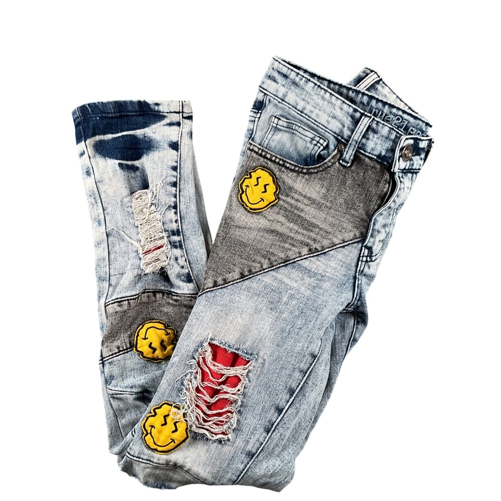 Rue 21 Premium Stacked Skinny Jeans Distressed‎ Smiley Patches Light Wash 26/30